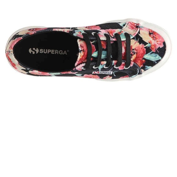 Superga Women's 2750 Rasotropicalw Sneaker - Picture 7 of 7